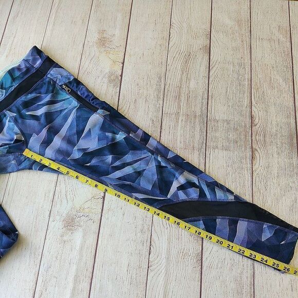 Lululemon Inspire Tight II (Mesh) Pretty Prism Multi / Black 8 - Picture 11 of 15
